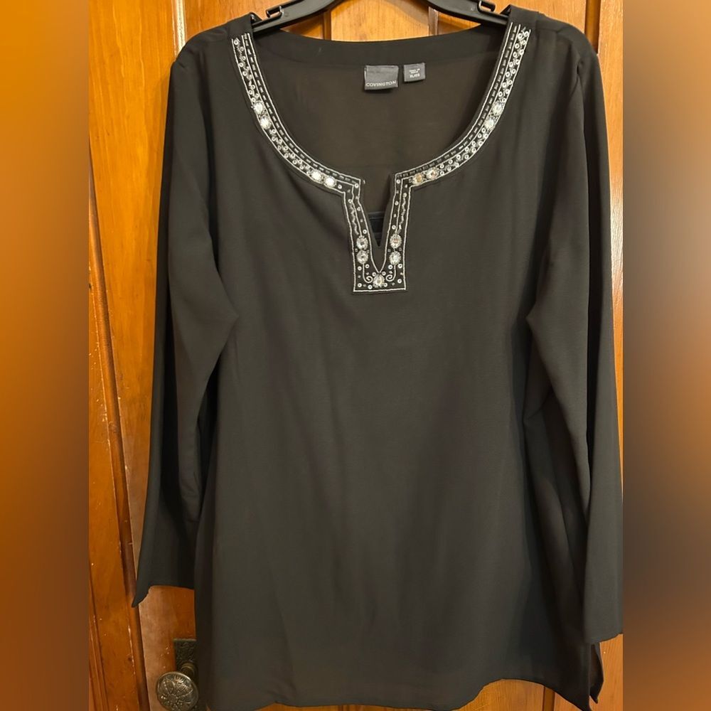 Covington long black two layer blouse, cami snaps into shirt, great condition